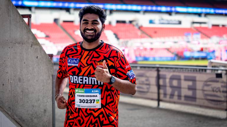 Een deelnemer aan de ASML Marathon Eindhoven (foto: Marcel van Dorst, Eye4images).