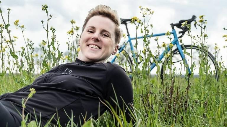 Glenda Brekelmans uit Oosterhout zou heel graag een eigen huis willen (foto: Pauline Fotografeert).