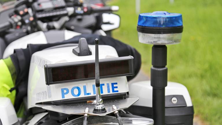 Meer dan eens zette de politie een achtervolging in (Archieffoto: Karin Kamp)