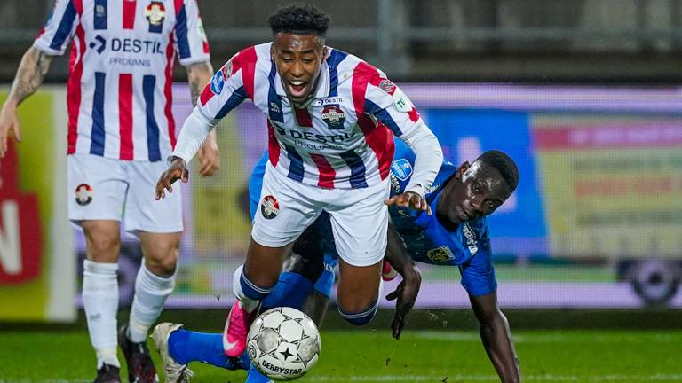 Mike Trésor ging met Willem II ten onder tegen Vitesse (foto: OrangePictures).