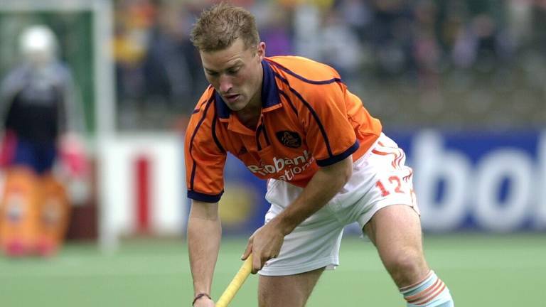 Jeroen Delmee in 2000 actief voor Oranje tegen Australië