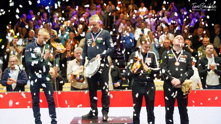 Het podium van de NK Masters, van links naar rechts: Jean van Erp, Dick Jaspers, Glenn Hofman en Barry van Beers (foto: @Ton Smilde).