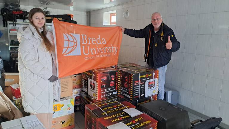 Gerard brengt 42 generatoren naar Oekraïne: 'Was heel emotioneel'