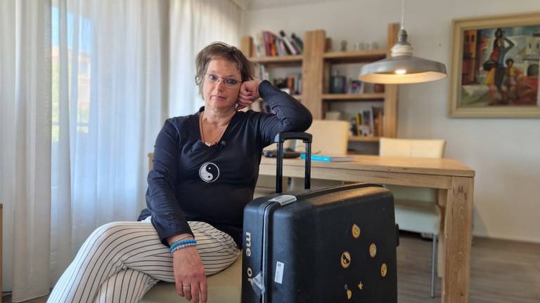 Terminaal zieke Kitty wil nog één keer op vakantie maar piloot weigert haar
