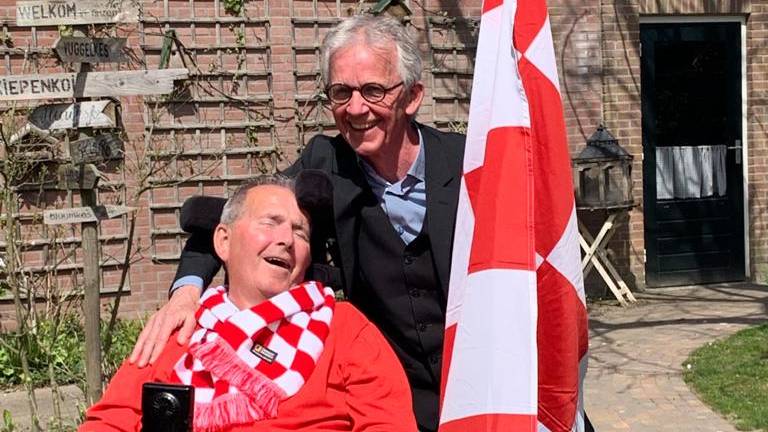 Jan en Geer vieren de winst. (Foto: Jan van Hoof)