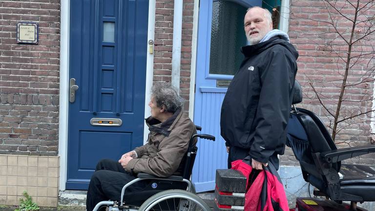 Erwin dreigde in zijn rolstoel op straat te belanden maar heeft nu onderdak