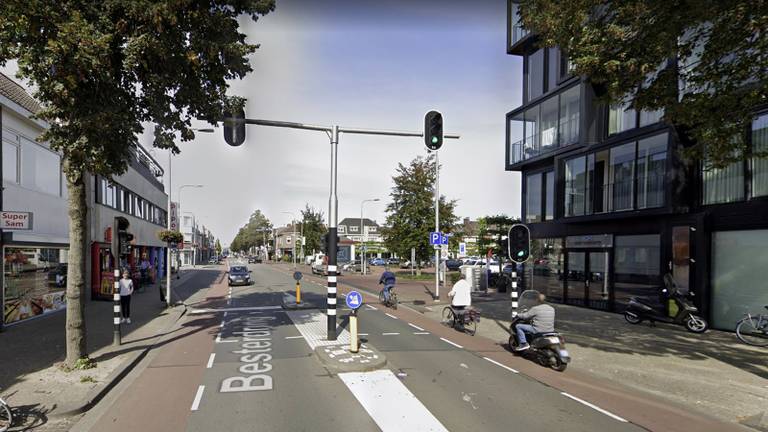 De oversteekplaat voor voetgangers op de Besterdring (foto: Google Maps).