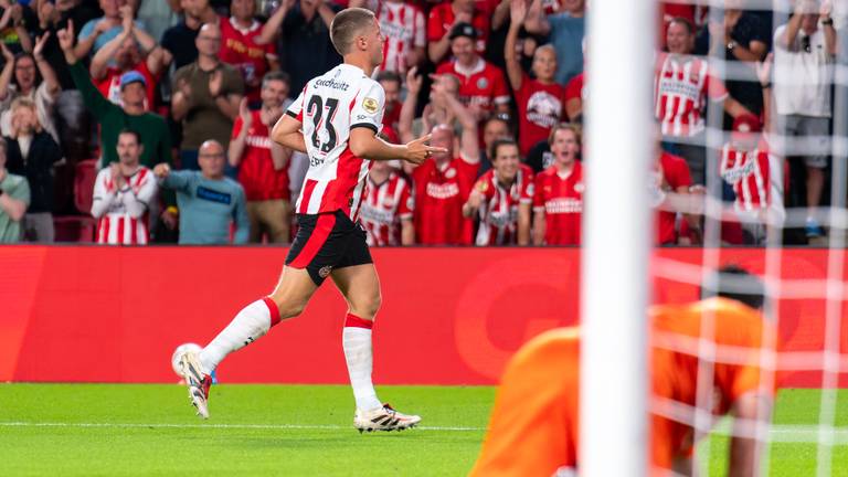 Joey Veerman met een doelpunt tegen Sparta Rotterdam (foto: Joris Verwijst/Orange Pictures).
