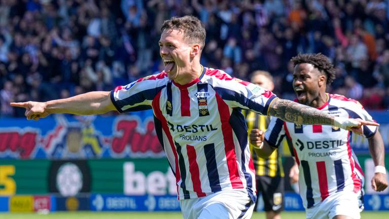 Willem II wint na bliksemstart van Vitesse en mag weer hopen op handhaving