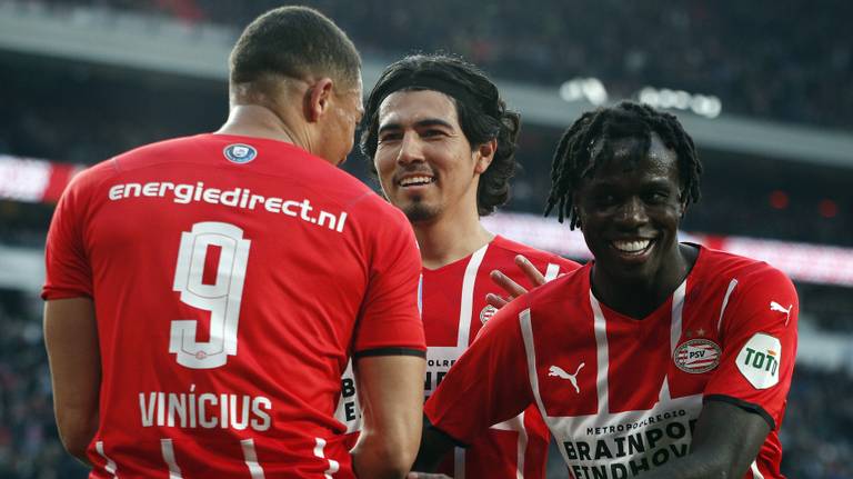 Blijdschap bij Carlos Vinícius, Erick Gutiérrez en Armindo Bruma (foto: ANP 2022/Jeroen Putmans).