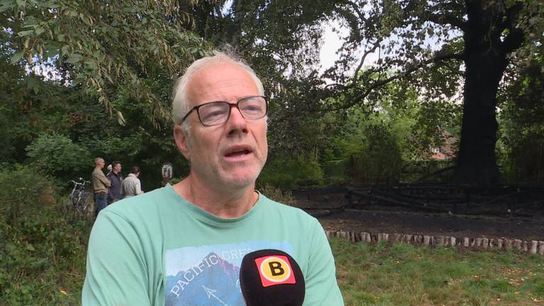 Beschermheer Kees van Grevenbroek: 'Goede hoop dat de boom het gaat overleven.'