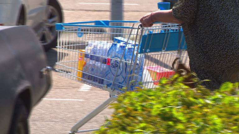 Water wordt massaal ingeslagen in Bladel.