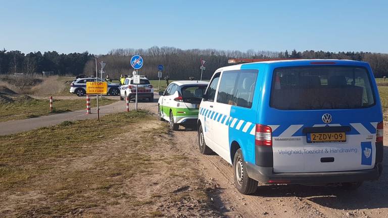 Een dag eerder rukte de politie ook al uit voor een groep crossers (foto: gemeente Halderberge).