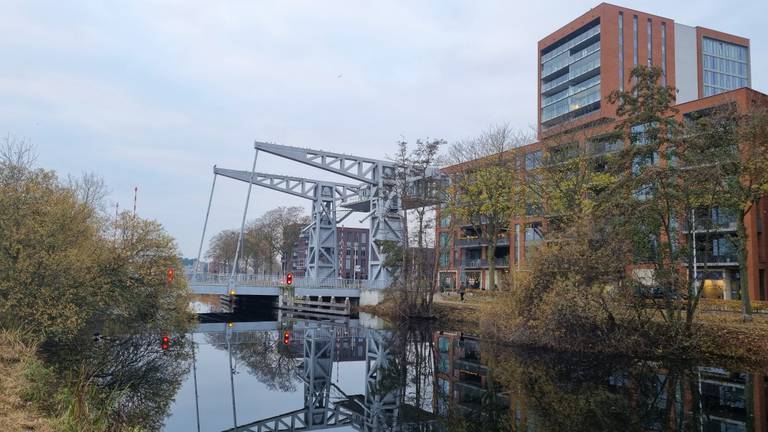 Den Ophef in de Piushaven in Tilburg (foto: Collin Beijk).