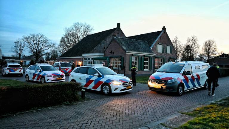 Inval in een huis in Moergestel (foto: SQ Vision).