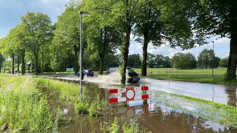 De Biemeren in Wintelre staat volledig onder water (foto: Waterschap De Dommel).