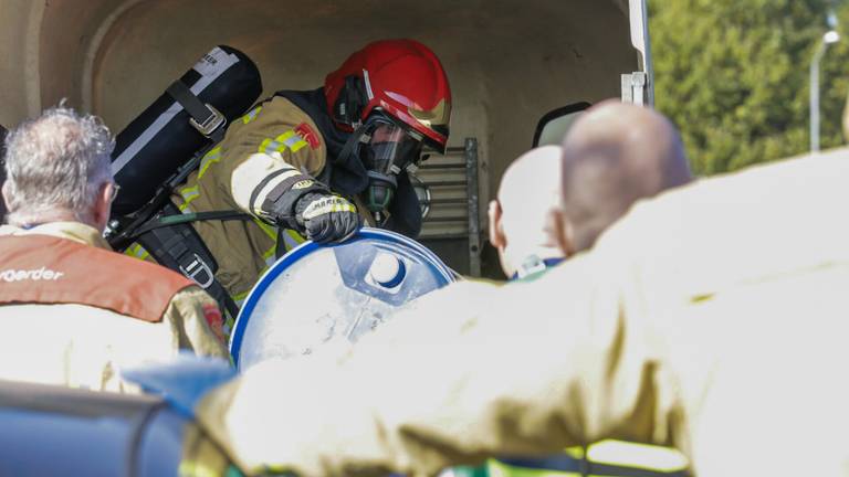 De brandweer werd opgeroepen om onderzoek te doen (foto: Dave Hendriks/SQ Vision).