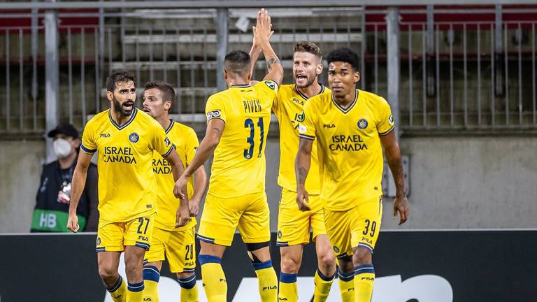 Maccabi Tel Aviv viert een doelpunt (Foto: ANP)