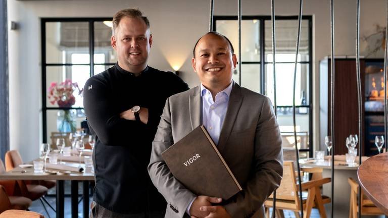 Lars Albers (links) en Randy Bouwer van restaurant Vigor in Vught (archieffoto)