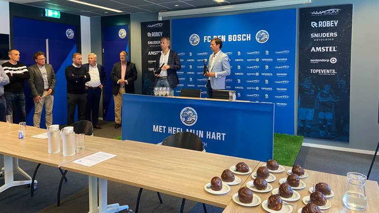 Bubbels en Bossche bollen bij FC Den Bosch (foto: Ilse Schoenmakers).