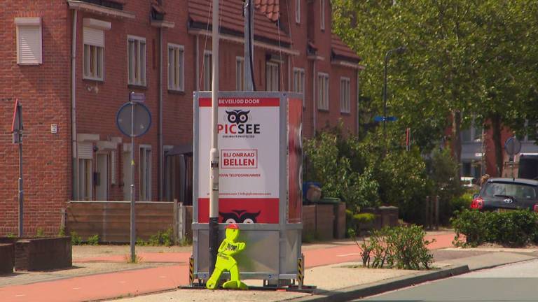 De camera in de straat (foto: Omroep Brabant). 