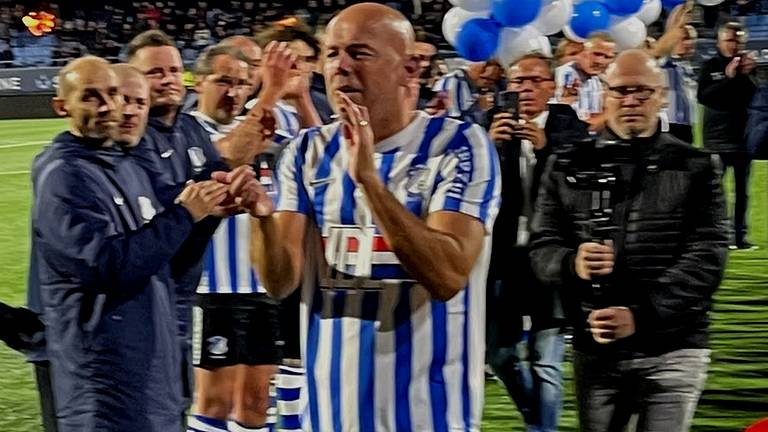 Dragan Thijssens neemt afscheid van het actieve voetbal (Foto: Toon Gerbrands/Twitter).