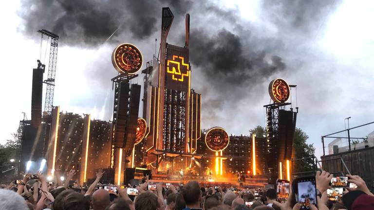 Het concert van Rammstein gisteren (foto: Ton Mallo).