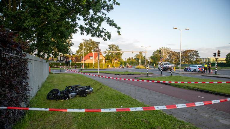 De motor die onderuit ging in Roosendaal (foto: Christian Traets/SQ Vision).