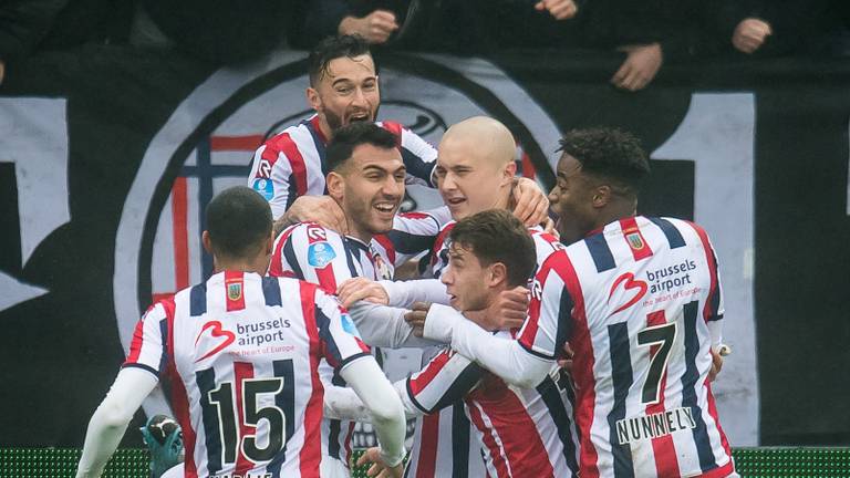 De vreugde zal groot zijn bij Willem II, de Tilburgse ploeg mag Europa in (foto: Hollandse Hoogte).