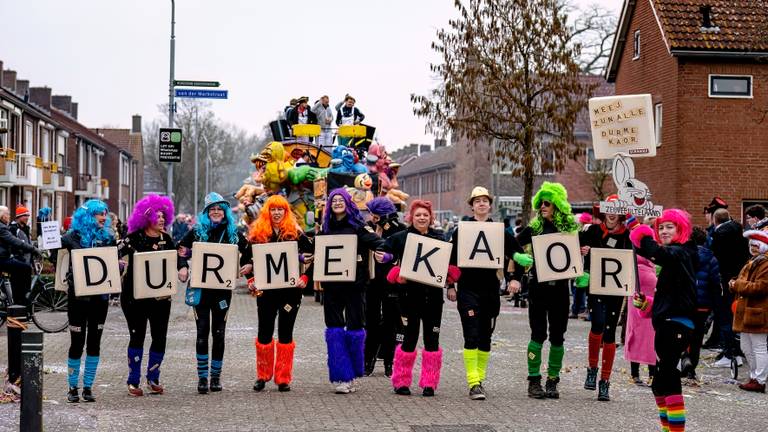 'Meej zun-n-alle deurmekoare' was het motto in Zevenbultenland, gemeente Zevenbergen. (foto: Eye4Images).