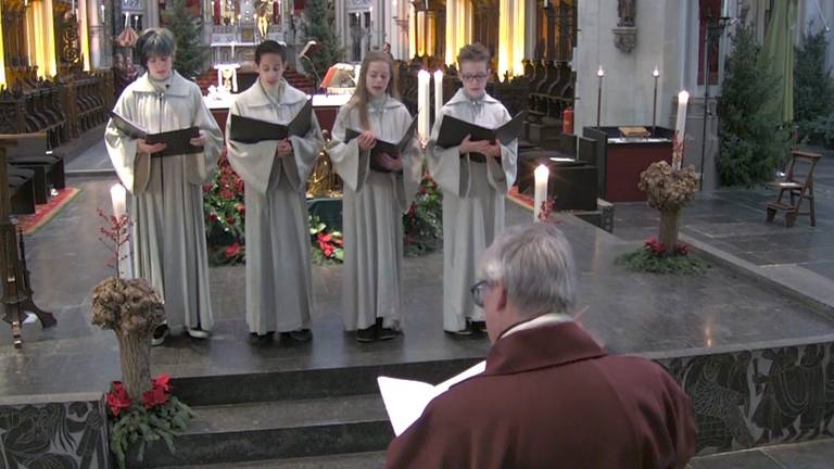 De hoogmis in de Sint-Jan.