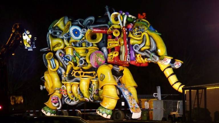 Carnavalswagen uit Boemeldonck (foto: archief).