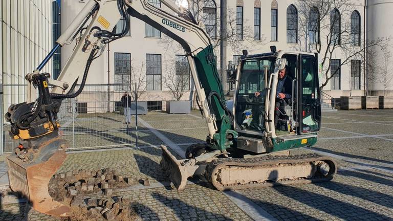 De werkzaamheden aan het Willemsplein zijn begonnen (foto: Gemeente Tilburg)