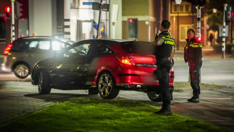 Op de Leenderweg kwam een eind aan de achtervolging (foto: SQ Vision).