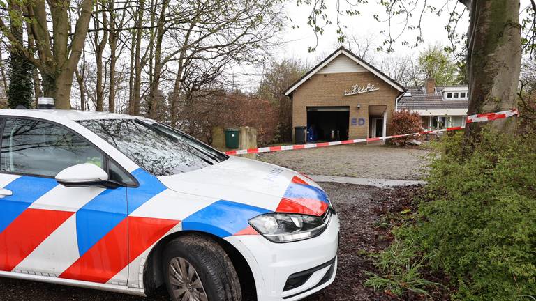 Drugslab ontdekt in garage van huis, twee persfotografen weer vrij