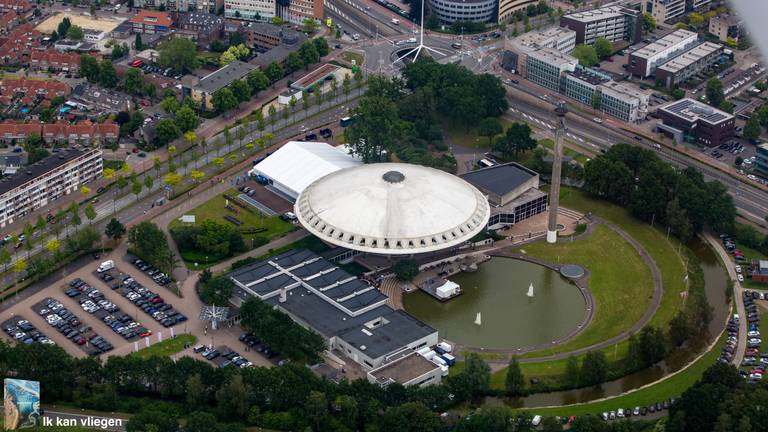 Het Evoluon in Eindhoven. (Foto: Jeroen Komen)