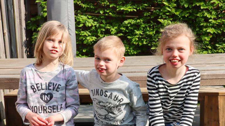 De drie kinderen van Céline en Mark: Aimée, Annique en Valentijn (foto: privéfoto familie Janssen).