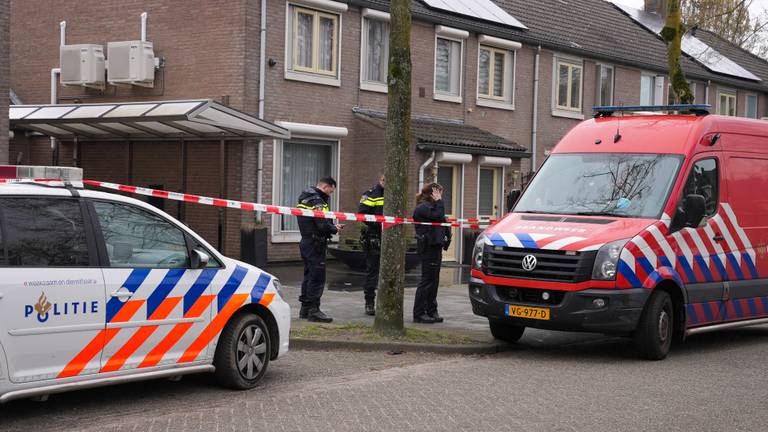 Buren moeten hun huis uit na vondst van drugslab in woonwijk