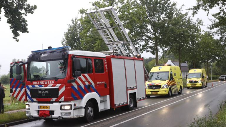 Brandweer en ambulances rukten uit (foto: Sander van Gils/SQ Vision Mediaprodukties).