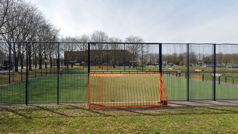 Het Cruyff Court in het Slotpark in Oosterhout (foto: politie).