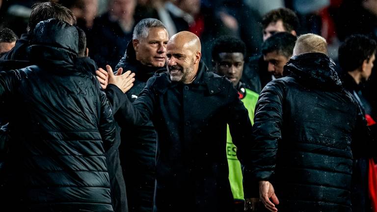 Bosz is tevreden na de overwinning (foto: Marcel van Dorst).