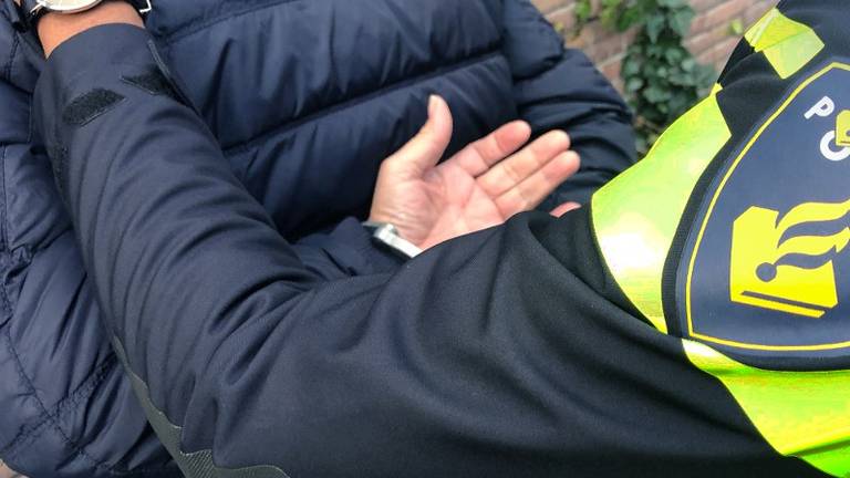 Vier mensen werden aangehouden (foto: de politie). 