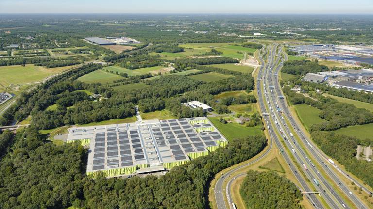 Het BIC-terrein met bovenin het mogelijke uitbreidingsgebied van ASML (foto: ANP/Marco van Middelkoop).