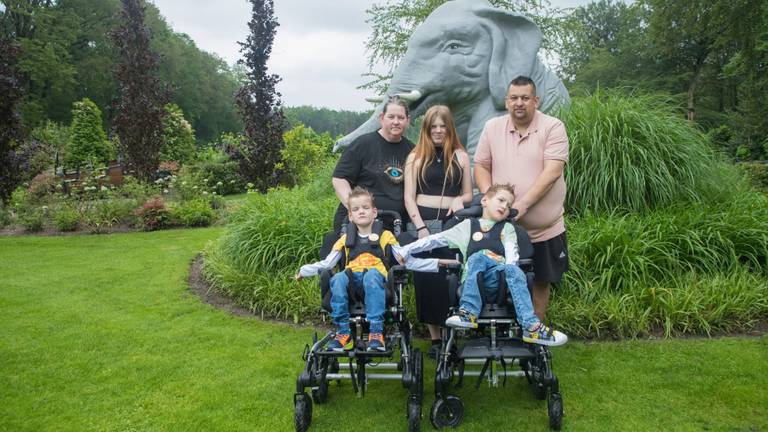 Het gezin van Marian en Dennis, tijdens een bezoek aan Villa Pardoes (foto: familie Hatzmann).