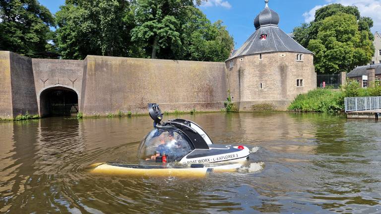 Duikboot in Breda (foto: Noël van Hooft)