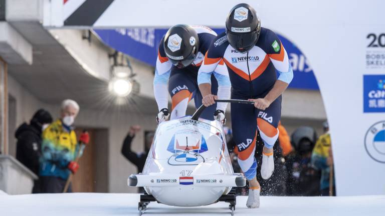 Jelen Franjic in de tweemansbob met Ivo de Bruin (foto: ANP)