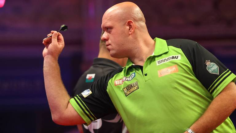 Michael van Gerwen in juli dit jaar (foto: ANP).