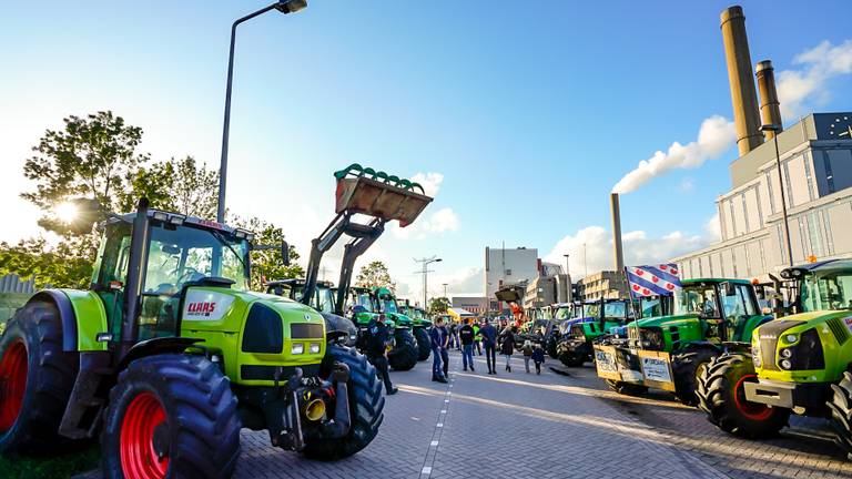 Actie bij de Amercentrale (Marcel van Dorst/SQ Vision Mediaprodukties).