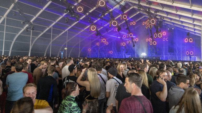 Festival Awakenings dreunt Tilburg uit bed, klaagzang op Twitter