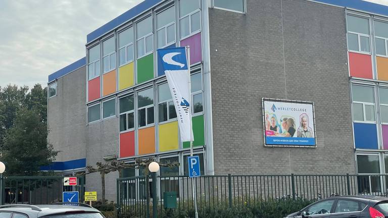 De nieuwe school zou in het gebouw van het Merlet College kunnen komen (foto: Jos Verkuijlen).